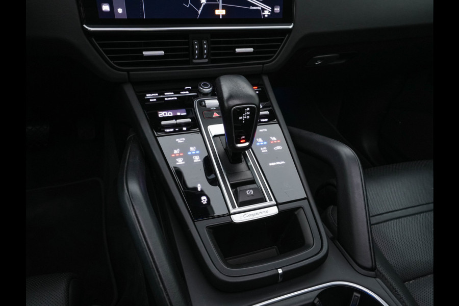 Porsche Cayenne 3.0 E-Hybrid AWD (Plug-in) {SoH-100%} (INCL-BTW) *PANO | LEATHER | FULL-LED | SPORTCHRONO | MEMORY-PACK | BOSE-AUDIO | TOPVIEW | HEATED/VENTILATED-SPORTSEATS | DAB | NAVI-FULLAMP | PRIVACY-GLASS | SHIFTPADDLES | TOWBAR | 22''AL