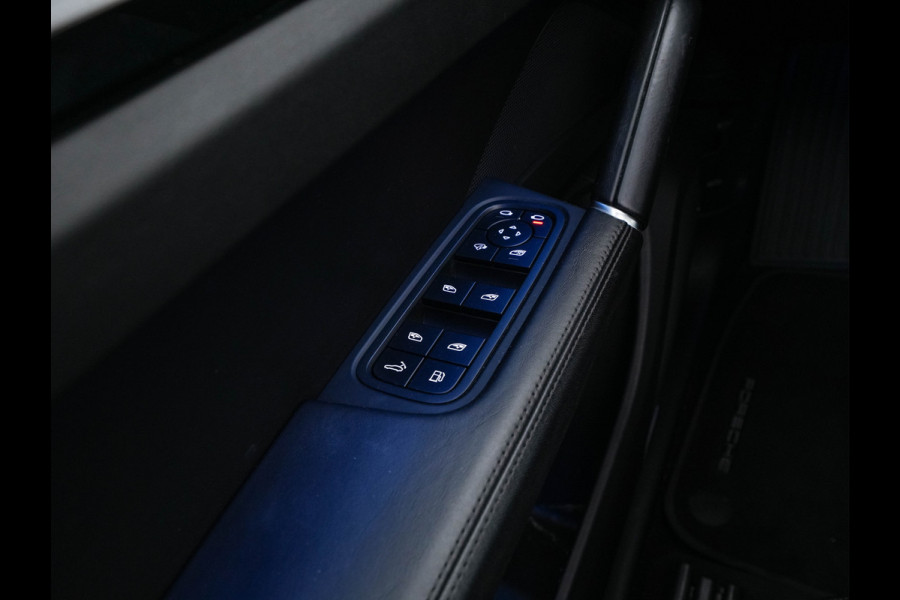 Porsche Cayenne 3.0 E-Hybrid AWD (Plug-in) {SoH-100%} (INCL-BTW) *PANO | LEATHER | FULL-LED | SPORTCHRONO | MEMORY-PACK | BOSE-AUDIO | TOPVIEW | HEATED/VENTILATED-SPORTSEATS | DAB | NAVI-FULLAMP | PRIVACY-GLASS | SHIFTPADDLES | TOWBAR | 22''AL