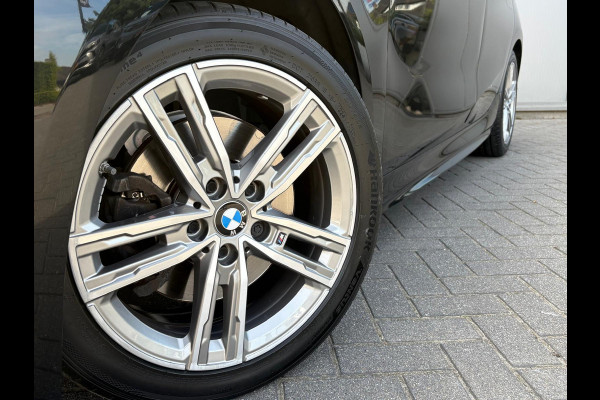 BMW 1-serie 118i 140PK Automaat Executive Edition M-Sport Sportstoelen/Parkeerhulp/Navigatie/Cruise-control