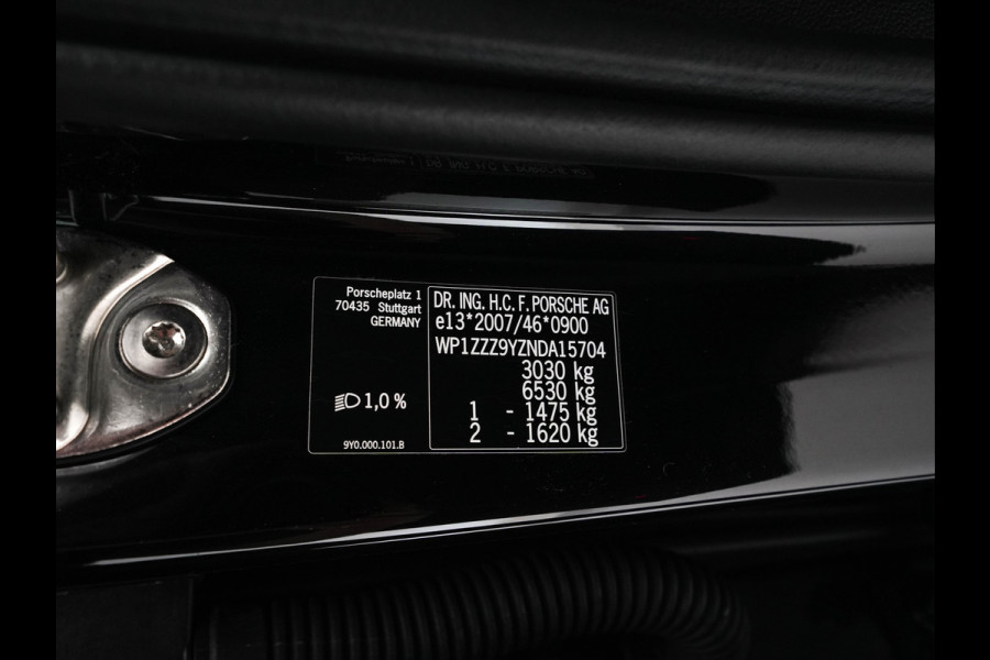 Porsche Cayenne 3.0 E-Hybrid AWD (Plug-in) {SoH-100%} (INCL-BTW) *PANO | LEATHER | FULL-LED | SPORTCHRONO | MEMORY-PACK | BOSE-AUDIO | TOPVIEW | HEATED/VENTILATED-SPORTSEATS | DAB | NAVI-FULLAMP | PRIVACY-GLASS | SHIFTPADDLES | TOWBAR | 22''AL