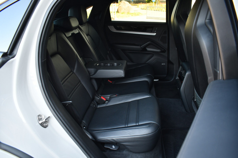 Porsche Cayenne Coupé 3.0 S E-Hybrid Pano Trekh ACC HUD 360 Chrono 22inch