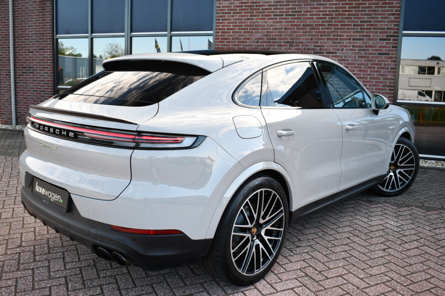 Porsche Cayenne Coupé 3.0 S E-Hybrid Pano Trekh ACC HUD 360 Chrono 22inch