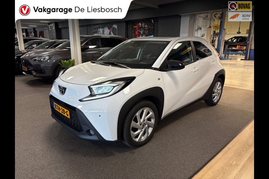 Toyota Aygo X 1.0 VVT-i MT Play /clima/stoelverw / camera/cruisec /pdc/apple/boeken