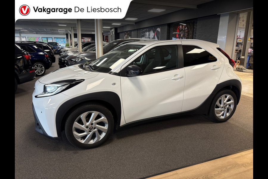 Toyota Aygo X 1.0 VVT-i MT Play /clima/stoelverw / camera/cruisec /pdc/apple/boeken