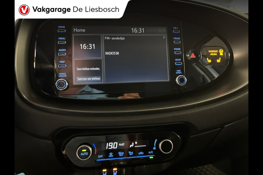 Toyota Aygo X 1.0 VVT-i MT Play /clima/stoelverw / camera/cruisec /pdc/apple/boeken