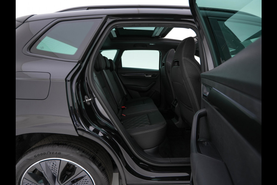 Škoda Karoq 1.5 TSI ACT Sportline Business (INCL-BTW) Aut. *PANO | DIGI-COCKPIT | FULL-LED | ADAPTIVE-CRUISE | HEATED-SPORTSEATS | TOPVIEW |  AMBIENTLIGHT | NAVI-FULLMAP | KEYLESS | DAB+ | TOWBAR | PRIVACYGLASS | 18''ALU*