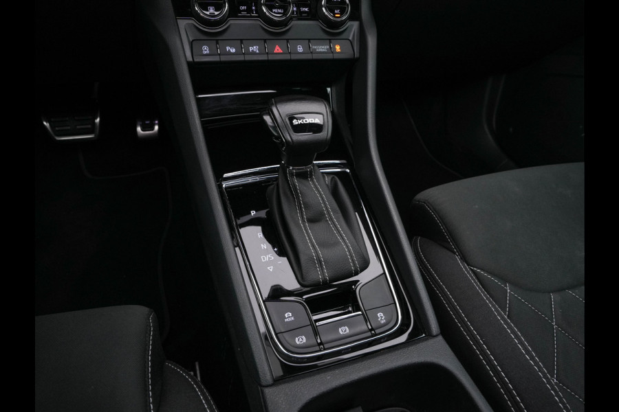 Škoda Karoq 1.5 TSI ACT Sportline Business (INCL-BTW) Aut. *PANO | DIGI-COCKPIT | FULL-LED | ADAPTIVE-CRUISE | HEATED-SPORTSEATS | TOPVIEW |  AMBIENTLIGHT | NAVI-FULLMAP | KEYLESS | DAB+ | TOWBAR | PRIVACYGLASS | 18''ALU*