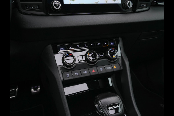 Škoda Karoq 1.5 TSI ACT Sportline Business (INCL-BTW) Aut. *PANO | DIGI-COCKPIT | FULL-LED | ADAPTIVE-CRUISE | HEATED-SPORTSEATS | TOPVIEW |  AMBIENTLIGHT | NAVI-FULLMAP | KEYLESS | DAB+ | TOWBAR | PRIVACYGLASS | 18''ALU*