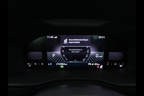 Škoda Karoq 1.5 TSI ACT Sportline Business (INCL-BTW) Aut. *PANO | DIGI-COCKPIT | FULL-LED | ADAPTIVE-CRUISE | HEATED-SPORTSEATS | TOPVIEW |  AMBIENTLIGHT | NAVI-FULLMAP | KEYLESS | DAB+ | TOWBAR | PRIVACYGLASS | 18''ALU*