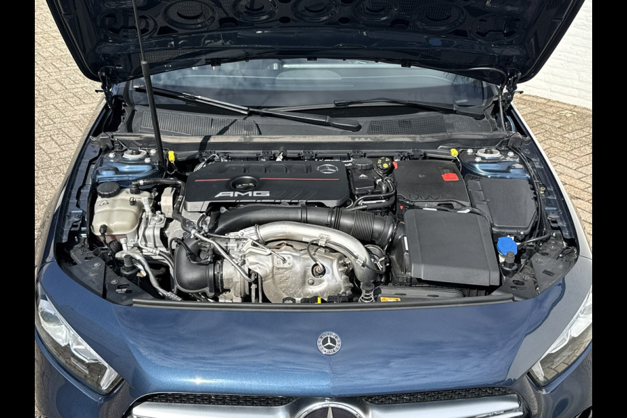Mercedes-Benz AMG A-klasse AMG 35 4MATIC 306 PK!! Keyless Cruise Led verlichting Achteruitrijcamera Carplay Dynamic select