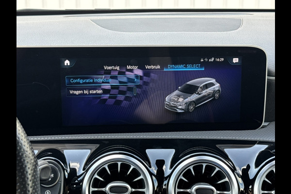 Mercedes-Benz AMG A-klasse AMG 35 4MATIC 306 PK!! Keyless Cruise Led verlichting Achteruitrijcamera Carplay Dynamic select