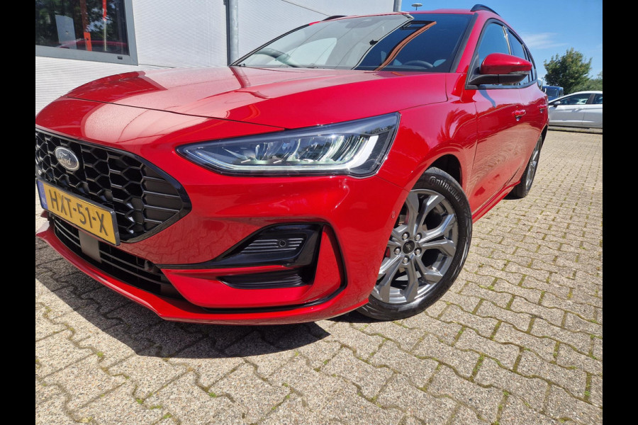 Ford FOCUS Wagon 1.0 EcoBoost Hybrid ST Line X Bellen voor bezichtiging | Fantastic Red | Winterpack | Driver Ass Pack | Camera | Origin NL Auto |