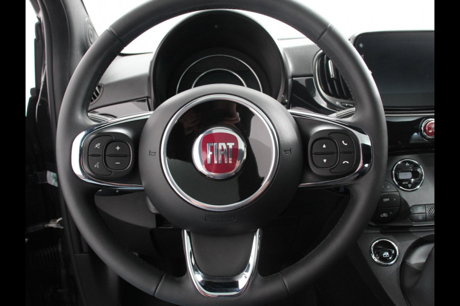 Fiat 500 1.0 Hybrid Dolcevita Finale Panorama dak Climate Control Cruise Control Navigatie Apple Carplay/Android Auto Dab Digitale Cockpit Parkeer Sensoren Lichtmetalen Velgen Led