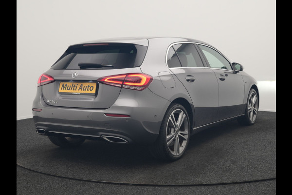 Mercedes-Benz A-Klasse 250 e Progressive PHEV 218pk Dealer O.H. | Camera | Lederen Sportstoelen Ventilatie & Verwarmd | Burmester Audio | Blis | Sfeerverlichting | Apple Carplay | LED Koplampen | Cruise Control | Navigatie | DAB | 19"L.M | Plug In Hybrid