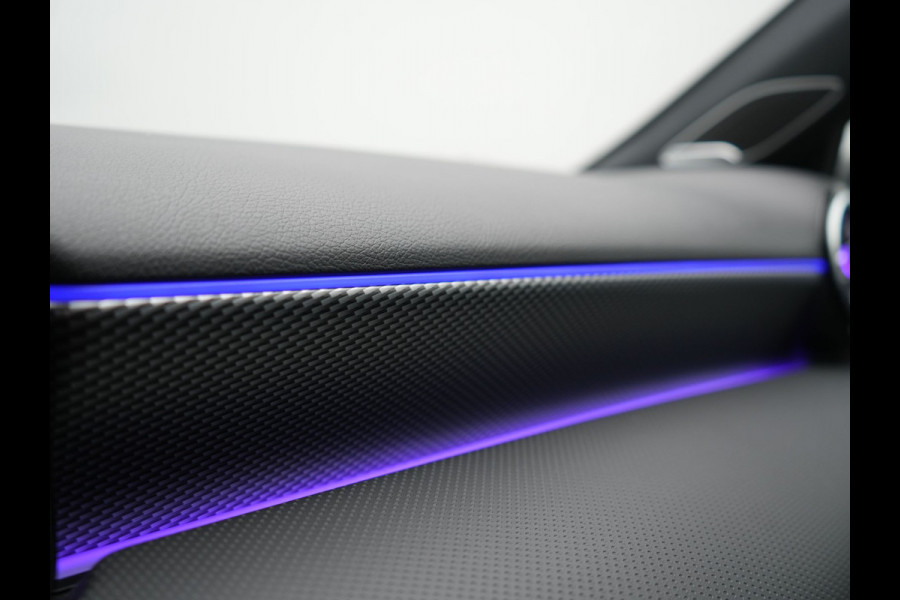 Mercedes-Benz A-Klasse 250 e Progressive PHEV 218pk Dealer O.H. | Camera | Lederen Sportstoelen Ventilatie & Verwarmd | Burmester Audio | Blis | Sfeerverlichting | Apple Carplay | LED Koplampen | Cruise Control | Navigatie | DAB | 19"L.M | Plug In Hybrid