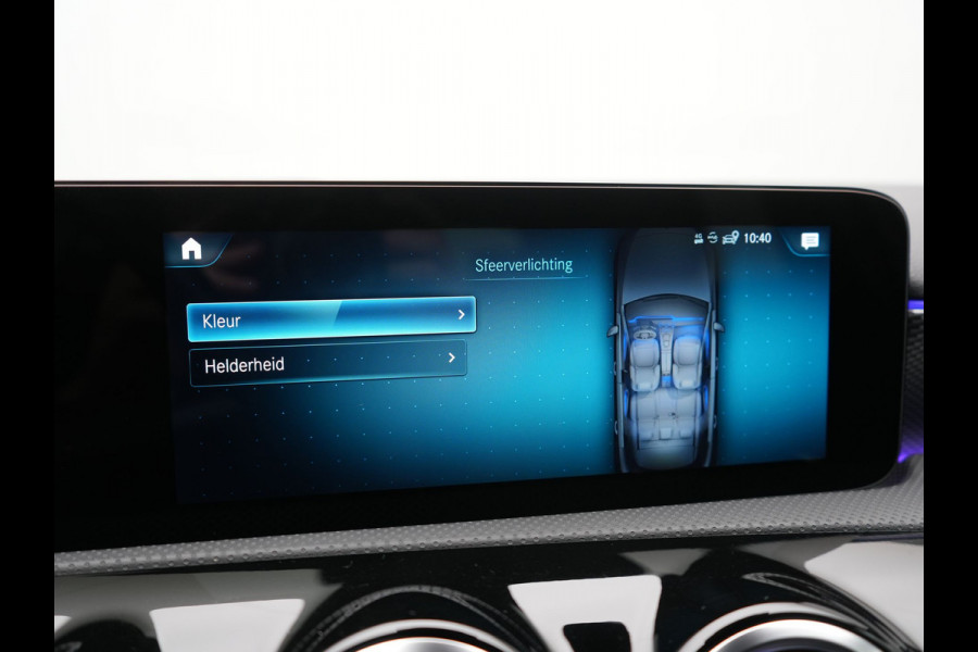 Mercedes-Benz A-Klasse 250 e Progressive PHEV 218pk Dealer O.H. | Camera | Lederen Sportstoelen Ventilatie & Verwarmd | Burmester Audio | Blis | Sfeerverlichting | Apple Carplay | LED Koplampen | Cruise Control | Navigatie | DAB | 19"L.M | Plug In Hybrid