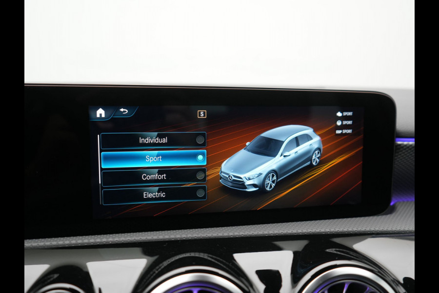 Mercedes-Benz A-Klasse 250 e Progressive PHEV 218pk Dealer O.H. | Camera | Lederen Sportstoelen Ventilatie & Verwarmd | Burmester Audio | Blis | Sfeerverlichting | Apple Carplay | LED Koplampen | Cruise Control | Navigatie | DAB | 19"L.M | Plug In Hybrid