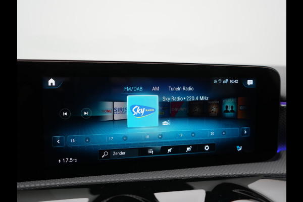 Mercedes-Benz A-Klasse 250 e Progressive PHEV 218pk Dealer O.H. | Camera | Lederen Sportstoelen Ventilatie & Verwarmd | Burmester Audio | Blis | Sfeerverlichting | Apple Carplay | LED Koplampen | Cruise Control | Navigatie | DAB | 19"L.M | Plug In Hybrid