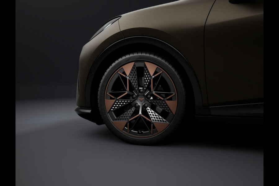 CUPRA Raval Performance 56 kWh 211PK | 360 Camera | Elektrisch Verstelbare Stoelen | Verwarmbaar Stuurwiel & stoelen | Adaptieve Cruise Control | Keyless Entry | 19 Inch LM |