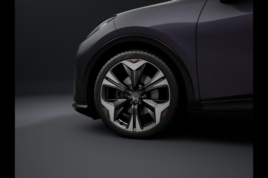 CUPRA Raval Performance 39 kWh 135PK | 360 Camera | Elektrisch Verstelbare Stoelen | Verwarmbaar Stuurwiel & stoelen | Adaptieve Cruise Control | Keyless Entry | 19 Inch LM |
