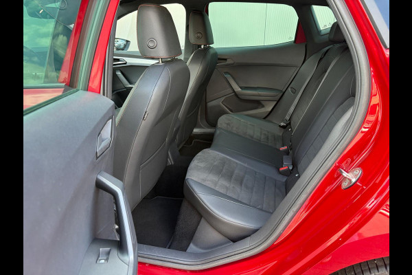 Seat Ibiza 95PK EcoTSI FR Business Intense Navigatie/Camera/Stoelverwarming/Full-LED