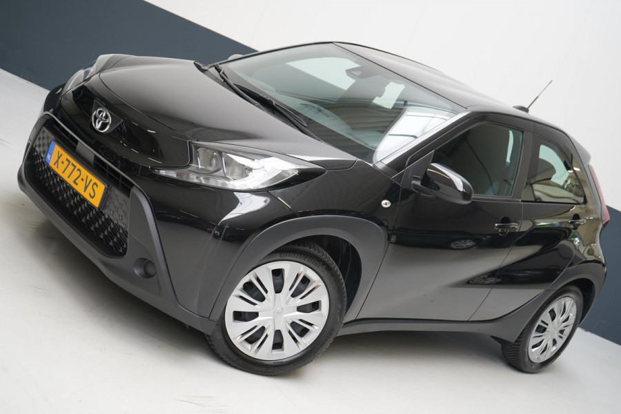 Toyota Aygo X 1.0 VVT-i MT Play | Achteruitrijcamera | Carplay | Airconditioning | Cruise control
