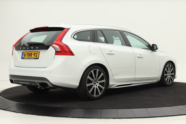 Volvo V60 2.4 D6 AWD Plug In Summum *All in Prijs*| Heico Sportiv | Rica Tuning Stage 2 | Xenon | Volleder | Family line
