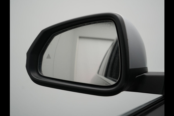 BMW iX1 xDrive30 X Line 67 kWh 313pk Dealer O.H. | Trekhaak Af Fabriek | Adaptive Cruise | Lederen Sportstoelen Massage & Verwarmd | Camera | Adaptief M-onderstel | Blis | Sfeerverlichting | Apple Carplay | Navigatie | DAB |
