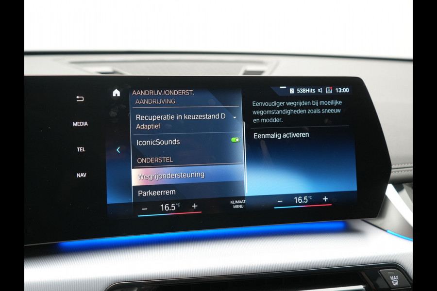 BMW iX1 xDrive30 X Line 67 kWh 313pk Dealer O.H. | Trekhaak Af Fabriek | Adaptive Cruise | Lederen Sportstoelen Massage & Verwarmd | Camera | Adaptief M-onderstel | Blis | Sfeerverlichting | Apple Carplay | Navigatie | DAB |