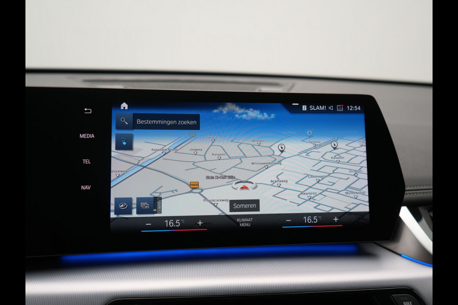 BMW iX1 xDrive30 X Line 67 kWh 313pk Dealer O.H. | Trekhaak Af Fabriek | Adaptive Cruise | Lederen Sportstoelen Massage & Verwarmd | Camera | Adaptief M-onderstel | Blis | Sfeerverlichting | Apple Carplay | Navigatie | DAB |
