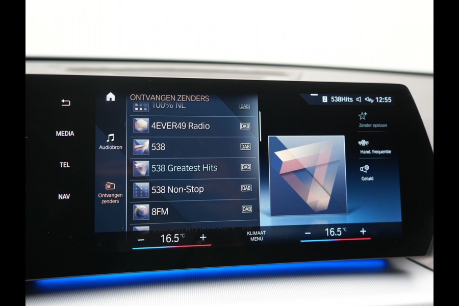 BMW iX1 xDrive30 X Line 67 kWh 313pk Dealer O.H. | Trekhaak Af Fabriek | Adaptive Cruise | Lederen Sportstoelen Massage & Verwarmd | Camera | Adaptief M-onderstel | Blis | Sfeerverlichting | Apple Carplay | Navigatie | DAB |