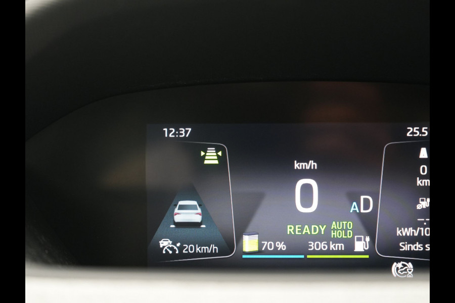 Škoda ENYAQ iV 80 Business Edition Plus 204pk Dealer O.H. | Adaptive Cruise | Head Up | Camera | Alcantara Sportstoelen Memory & Verwarmd | Warmtepomp | Keyless | Blis | Crystal LED | Stuur Verwarmd | Sfeerverlichting | Apple Carplay | Navigatie |