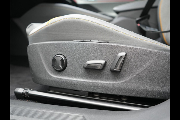 Škoda ENYAQ iV 80 Business Edition Plus 204pk Dealer O.H. | Adaptive Cruise | Head Up | Camera | Alcantara Sportstoelen Memory & Verwarmd | Warmtepomp | Keyless | Blis | Crystal LED | Stuur Verwarmd | Sfeerverlichting | Apple Carplay | Navigatie |