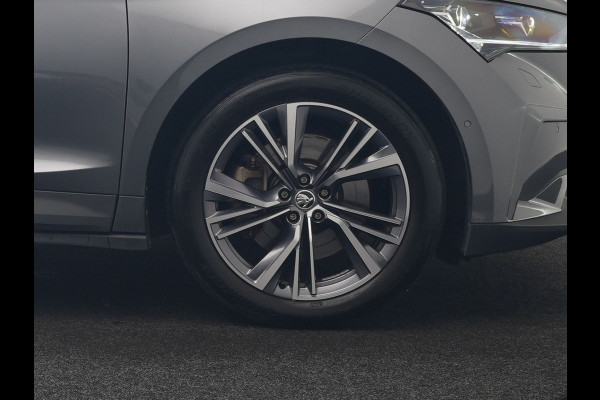 Škoda ENYAQ iV 80 Business Edition Plus 204pk Dealer O.H. | Adaptive Cruise | Head Up | Camera | Alcantara Sportstoelen Memory & Verwarmd | Warmtepomp | Keyless | Blis | Crystal LED | Stuur Verwarmd | Sfeerverlichting | Apple Carplay | Navigatie |