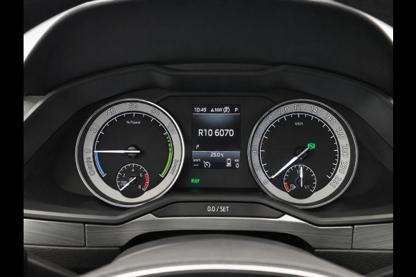 Škoda Superb Combi 1.4 TSI DSG Aut. iV Business Edition Plus SoH 92% Trekhaak Camera Navi Carplay DCC Stoelverwarming Verwarmbare Voorruit Cruise Control Full LED PDC VA