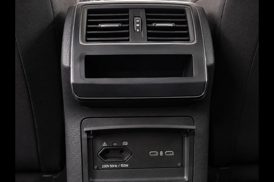 Škoda Superb Combi 1.4 TSI DSG Aut. iV Business Edition Plus SoH 92% Trekhaak Camera Navi Carplay DCC Stoelverwarming Verwarmbare Voorruit Cruise Control Full LED PDC VA