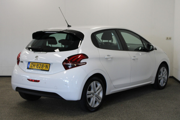 Peugeot 208 1.2 PureTech Signature