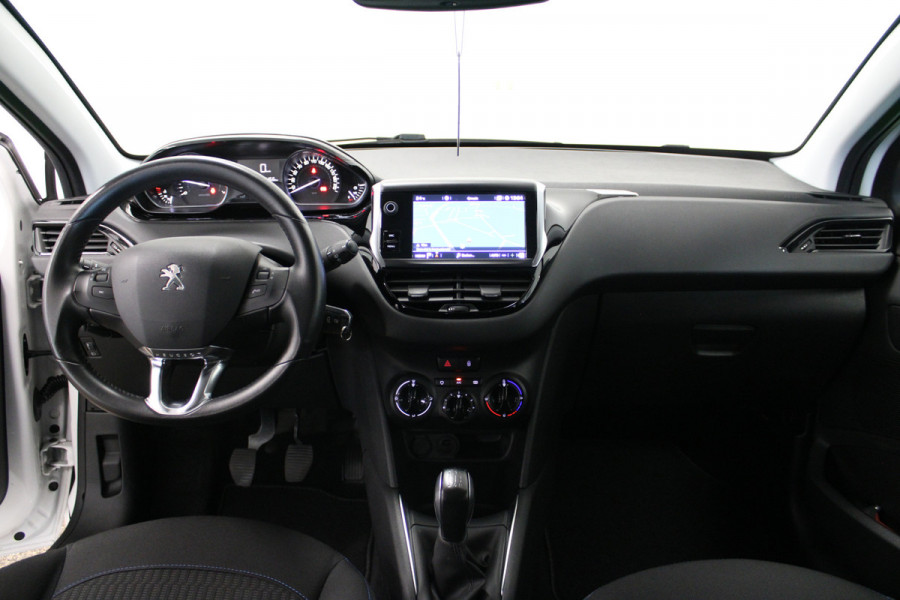 Peugeot 208 1.2 PureTech Signature