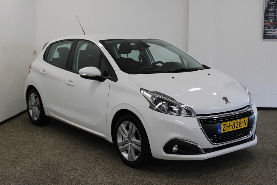 Peugeot 208 1.2 PureTech Signature