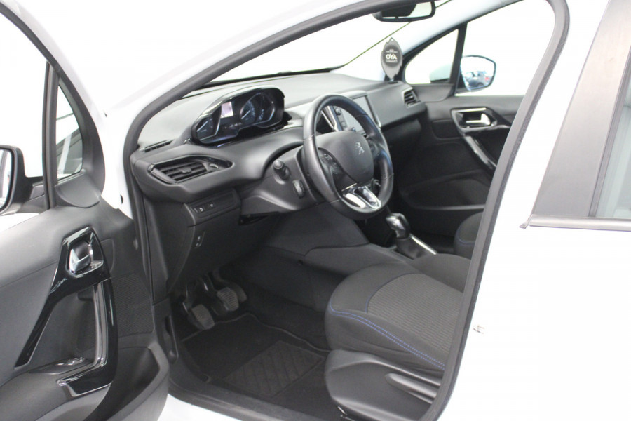 Peugeot 208 1.2 PureTech Signature