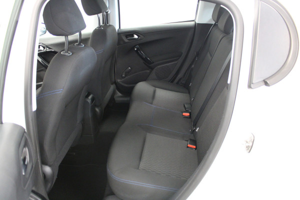 Peugeot 208 1.2 PureTech Signature