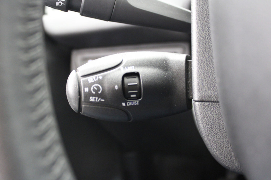 Peugeot 208 1.2 PureTech Signature