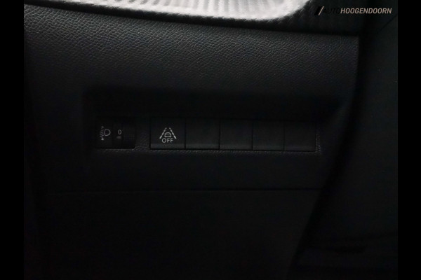 Peugeot 208 1.2 PureTech Allure Sport (APPLE CARPLAY,LM-VELGEN,3D-COCKPIT,LED,PARKEERSENSOREN,CRUISE CONTROL,TOPCONDITIE)