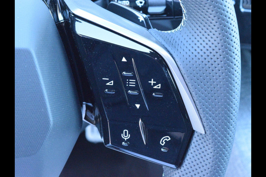 Peugeot 3008 1.6 plug-in Hybrid 225 GT l 360 camera l Schuif/ kanteldak l Elektrische AGR voorstoelen l