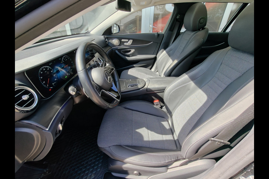 Mercedes-Benz E-Klasse Estate 300e AMG Line / Keyless / Burmester / Camera Achter / Elektr. Stoelen / stoelverwarming / Pano /