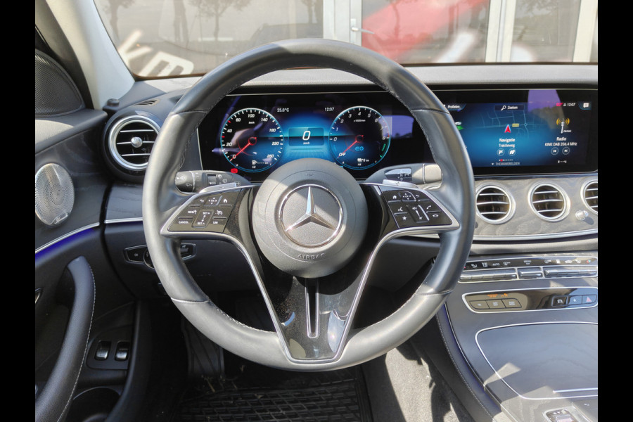 Mercedes-Benz E-Klasse Estate 300e AMG Line / Keyless / Burmester / Camera Achter / Elektr. Stoelen / stoelverwarming / Pano /
