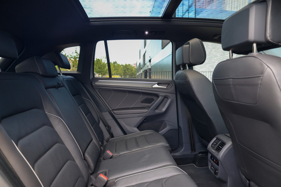 Volkswagen Tiguan 1.4 TSI eHybrid R-Line Business+ | BTW | LEDER | 2X MEMORY | STOEL&STUURVERWARMING | ACC | 360 |