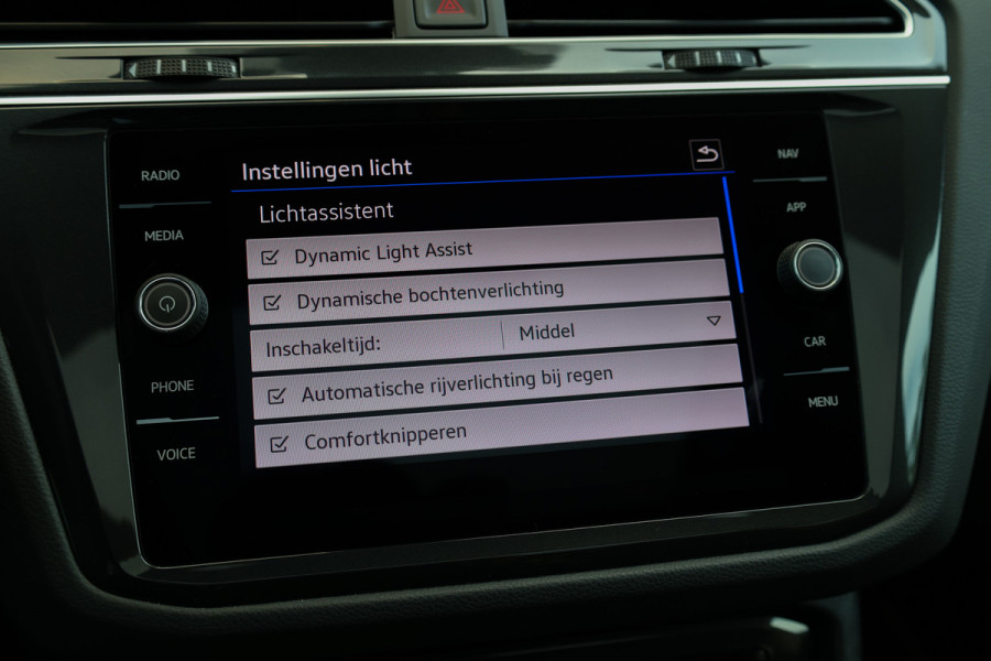 Volkswagen Tiguan 1.4 TSI eHybrid R-Line Business+ | BTW | LEDER | 2X MEMORY | STOEL&STUURVERWARMING | ACC | 360 |