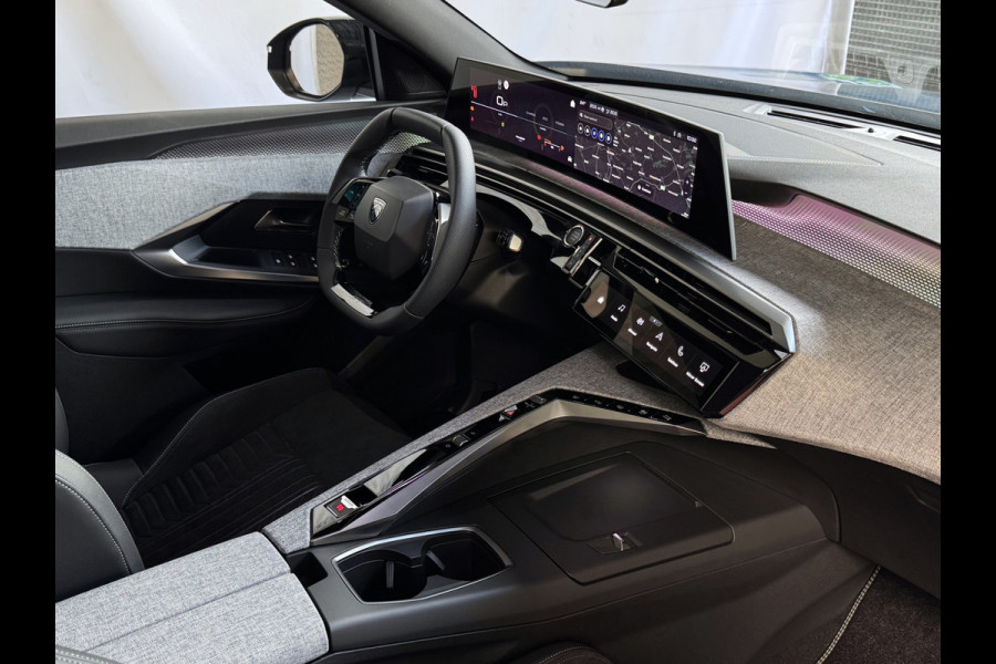 Peugeot 5008 1.2 GT NIEUWE AUTO 7PERS OPENDAK STOEL/STUUR VERW. ELEK.KLEP LED Copy copy
