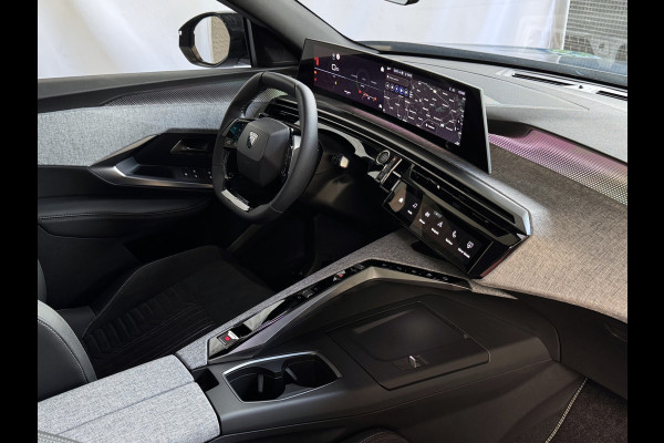 Peugeot 5008 1.2 GT NIEUWE AUTO 7PERS OPENDAK STOEL/STUUR VERW. ELEK.KLEP LED Copy copy